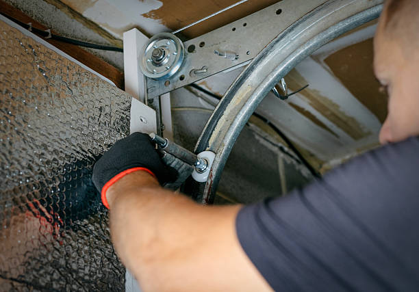 Affordable Garage Door Panel Replacement solutions in Grosse Pointe Park, MI